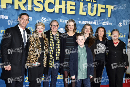 Filmpremiere 'Der Junge muss an die frische Luft' in Berlin