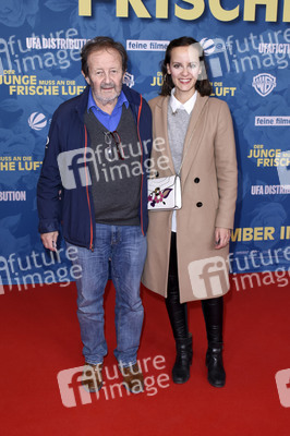 Filmpremiere 'Der Junge muss an die frische Luft' in München
