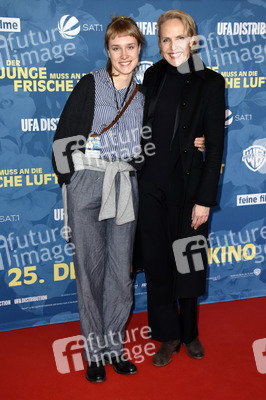Filmpremiere 'Der Junge muss an die frische Luft' in München