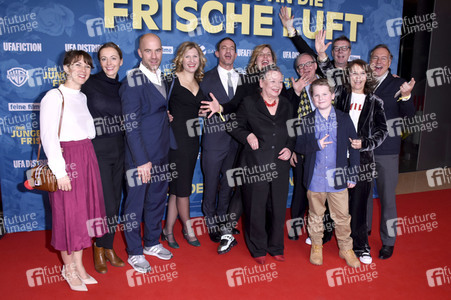 Filmpremiere 'Der Junge muss an die frische Luft' in München