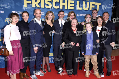 Filmpremiere 'Der Junge muss an die frische Luft' in München