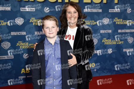Filmpremiere 'Der Junge muss an die frische Luft' in München