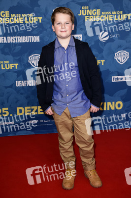 Filmpremiere 'Der Junge muss an die frische Luft' in München
