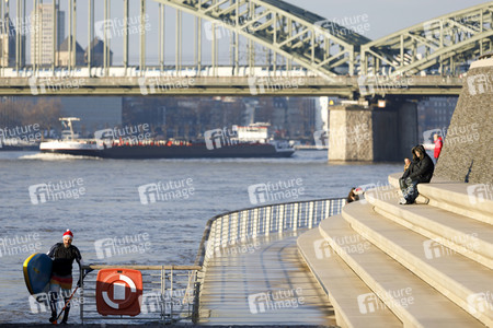 Symbolbild Rheinpegel