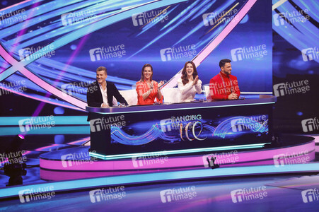 1. Live-Sendung der TV Show 'Dancing on Ice' in Köln
