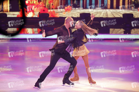 1. Live-Sendung der TV Show 'Dancing on Ice' in Köln