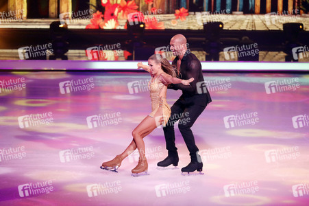 1. Live-Sendung der TV Show 'Dancing on Ice' in Köln