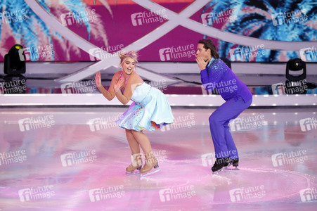 1. Live-Sendung der TV Show 'Dancing on Ice' in Köln