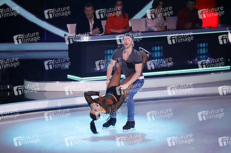1. Live-Sendung der TV Show 'Dancing on Ice' in Köln