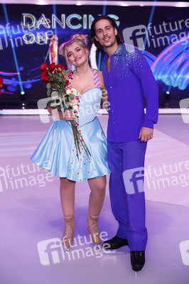 1. Live-Sendung der TV Show 'Dancing on Ice' in Köln
