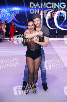 1. Live-Sendung der TV Show 'Dancing on Ice' in Köln