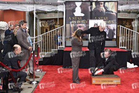 Hand and Footprint Ceremony mit Sam Elliott in Los Angeles