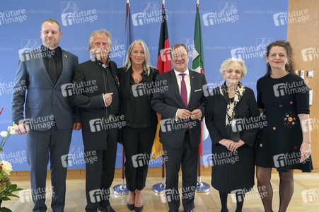 Bundesverdiestkreuz für Henning Krautmacher in Düsseldorf