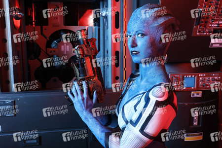 GEEK ART: 'Mass Effect' Bodypainting