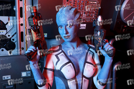 GEEK ART: 'Mass Effect' Bodypainting