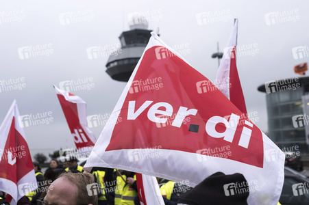 Verdi Warnstreik des Sicherheitspersonals am Flughafen Hannover