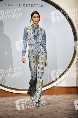 Marcel Ostertag Fashion Show auf der Berlin Fashion Week Autumn/Winter 2019