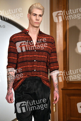 Marcel Ostertag Fashion Show auf der Berlin Fashion Week Autumn/Winter 2019