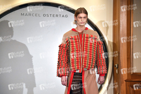 Marcel Ostertag Fashion Show auf der Berlin Fashion Week Autumn/Winter 2019