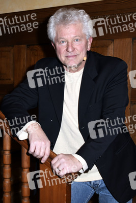 Auftritt von Miroslav Nemec in Haar