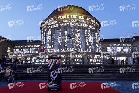 Start der Lichtinstallation zur Hauptrunde der Handball-WM in Köln