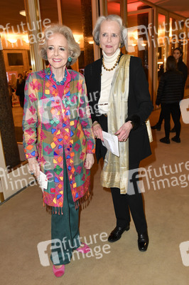Theaterpremiere 'Hase Hase' in Berlin