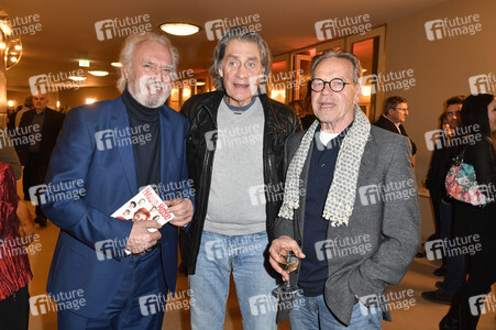 Theaterpremiere 'Hase Hase' in Berlin