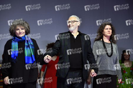 Theaterpremiere 'Hase Hase' in Berlin