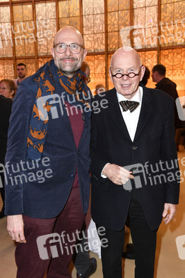 Theaterpremiere 'Hase Hase' in Berlin