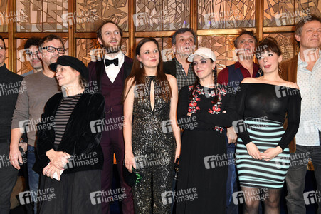 Theaterpremiere 'Hase Hase' in Berlin