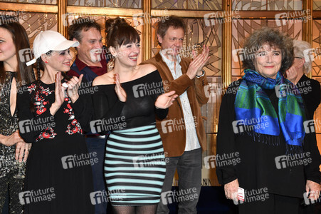 Theaterpremiere 'Hase Hase' in Berlin
