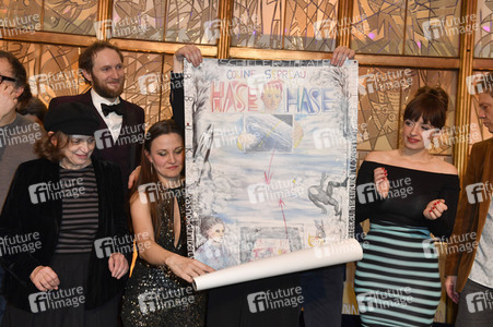 Theaterpremiere 'Hase Hase' in Berlin