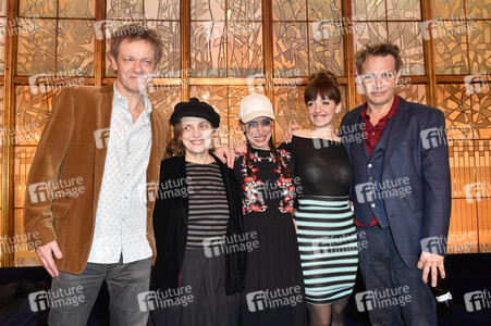 Theaterpremiere 'Hase Hase' in Berlin
