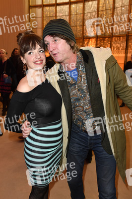 Theaterpremiere 'Hase Hase' in Berlin