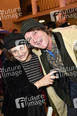 Theaterpremiere 'Hase Hase' in Berlin