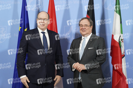 Fürst Albert II. von Monaco in der Staatskanzlei NRW in Düsseldorf