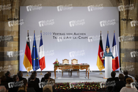 Erneuerung des deutsch-französischen Freundschaftsvertrages in Aachen