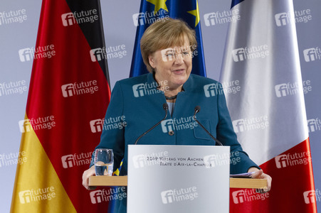 Erneuerung des deutsch-französischen Freundschaftsvertrages in Aachen