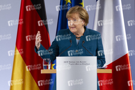 Erneuerung des deutsch-französischen Freundschaftsvertrages in Aachen