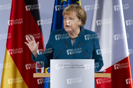 Erneuerung des deutsch-französischen Freundschaftsvertrages in Aachen