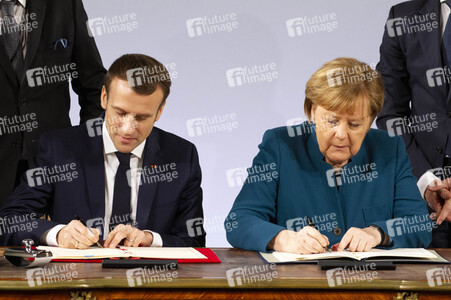 Erneuerung des deutsch-französischen Freundschaftsvertrages in Aachen