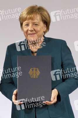 Erneuerung des deutsch-französischen Freundschaftsvertrages in Aachen