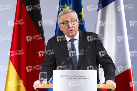 Erneuerung des deutsch-französischen Freundschaftsvertrages in Aachen
