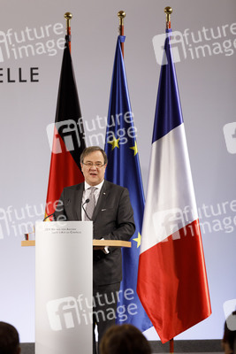 Erneuerung des deutsch-französischen Freundschaftsvertrages in Aachen