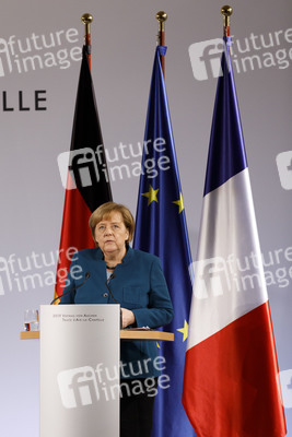 Erneuerung des deutsch-französischen Freundschaftsvertrages in Aachen