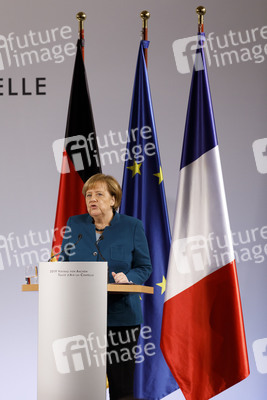 Erneuerung des deutsch-französischen Freundschaftsvertrages in Aachen