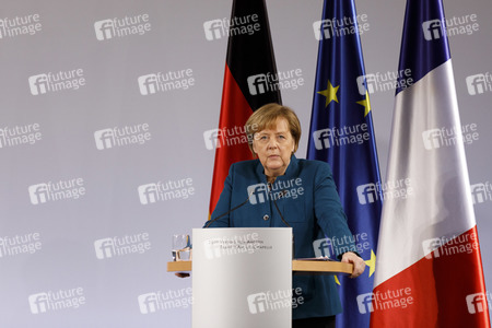 Erneuerung des deutsch-französischen Freundschaftsvertrages in Aachen