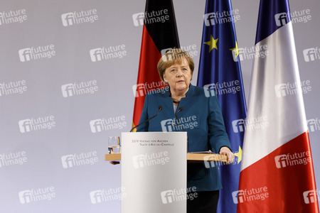 Erneuerung des deutsch-französischen Freundschaftsvertrages in Aachen