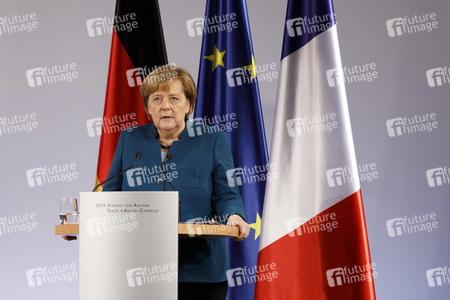 Erneuerung des deutsch-französischen Freundschaftsvertrages in Aachen