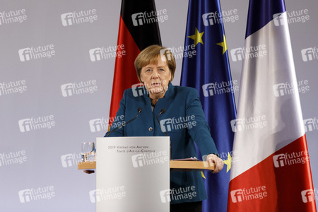 Erneuerung des deutsch-französischen Freundschaftsvertrages in Aachen